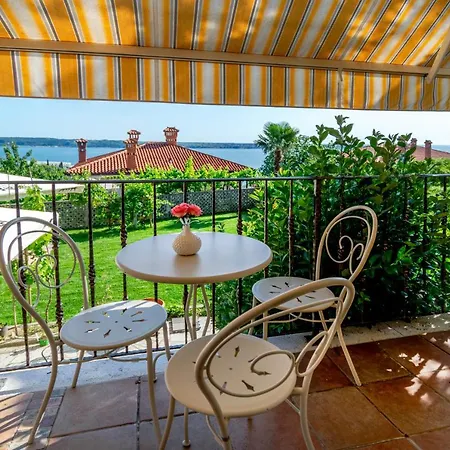 Apartim Apartamento *